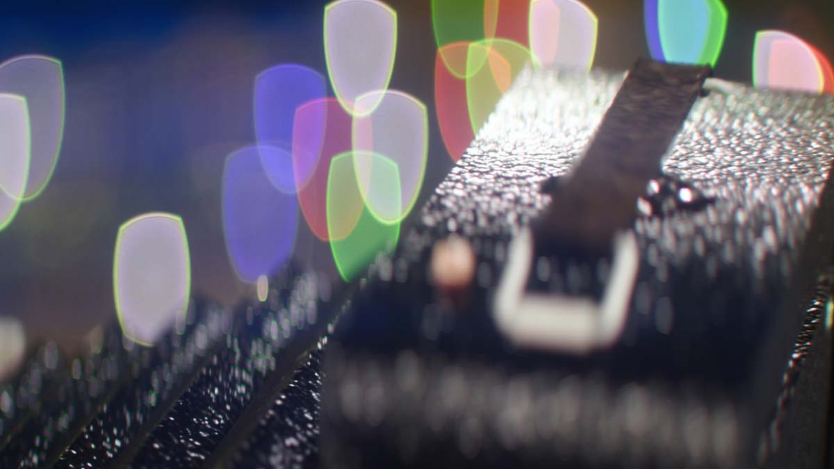 特有の非点、歪曲、倍率色収差、ケラレ等を加味